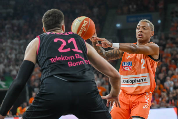 自己曾经面 自己曾经面