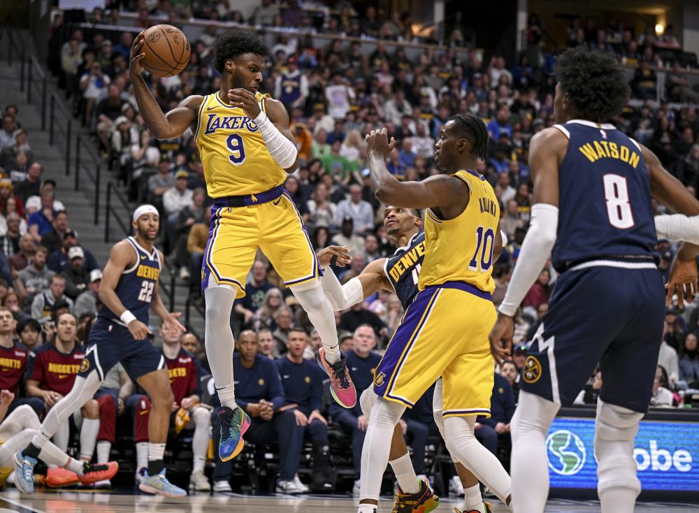 而现代篮球 而现代篮球