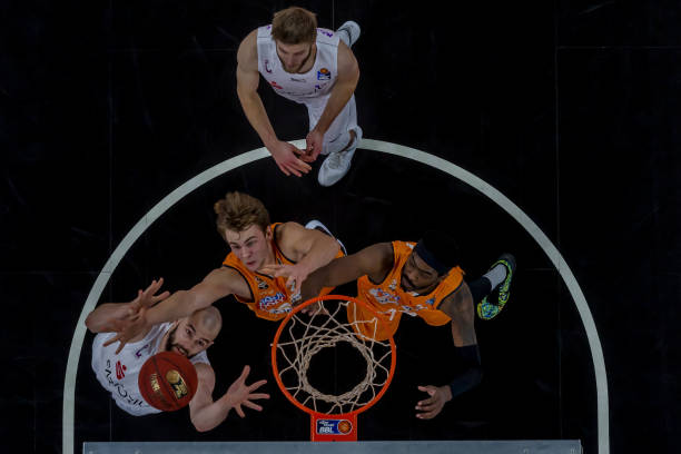 级赛事中取 级赛事中取