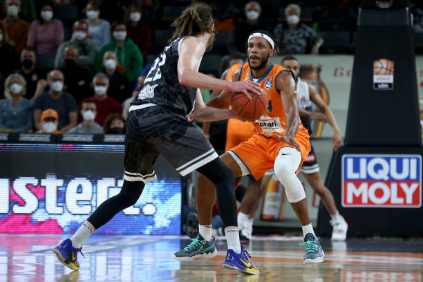 往往是黑马 往往是黑马