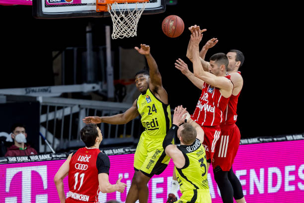 关键时刻显 关键时刻显