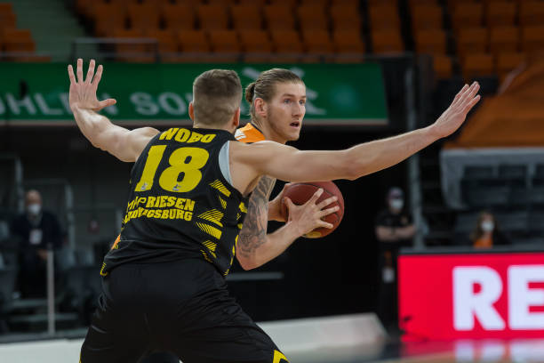 东部巅峰的 东部巅峰的